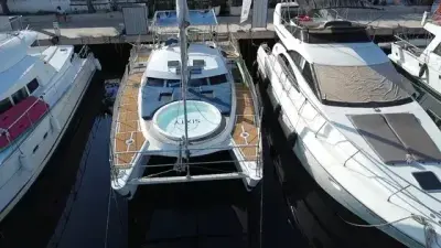 Catamarán Arrecife