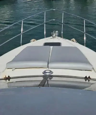Cridamar Yate de Lujo