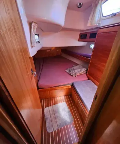 Velero Bavaria 43